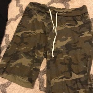 NWOT men’s sweat shorts